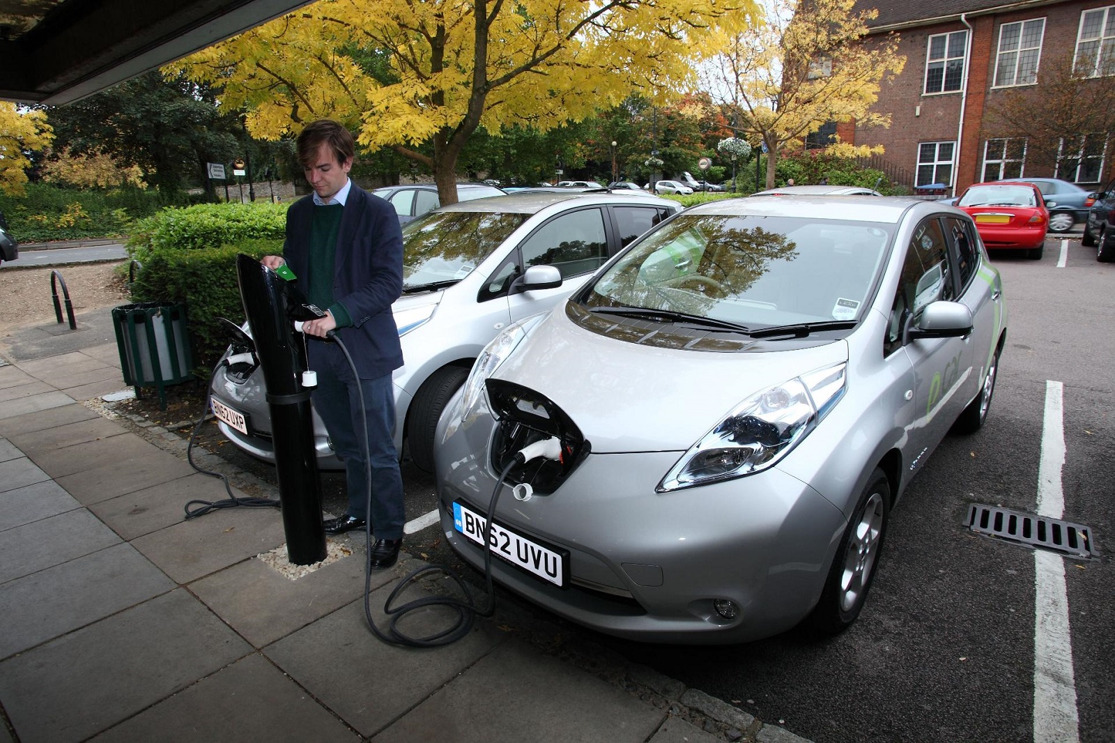 Top 5 used electric cars under £10,000