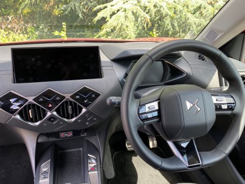 DS 3 E-TENSE dash