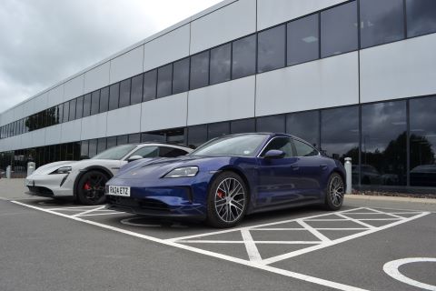 New 2024 Facelift Porsche Taycan 4S front